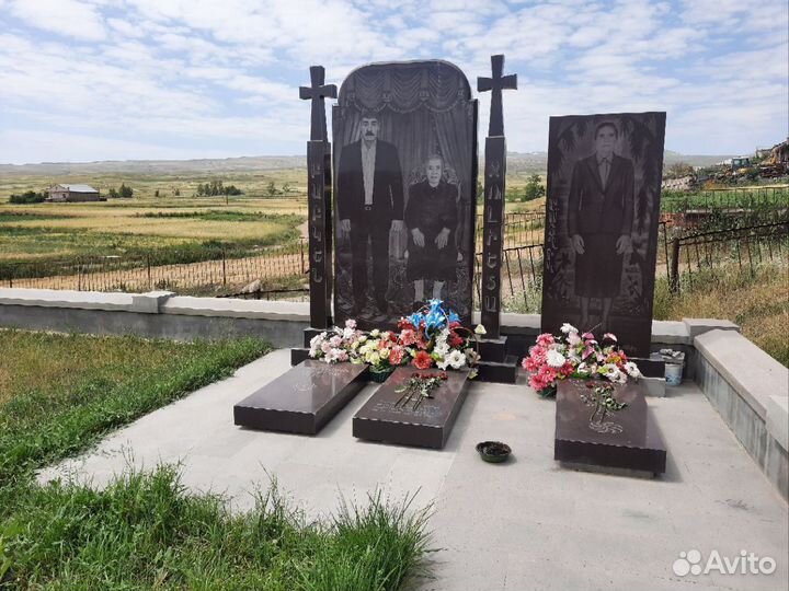 Изготовление памятников с резьбой 110,2*55,3