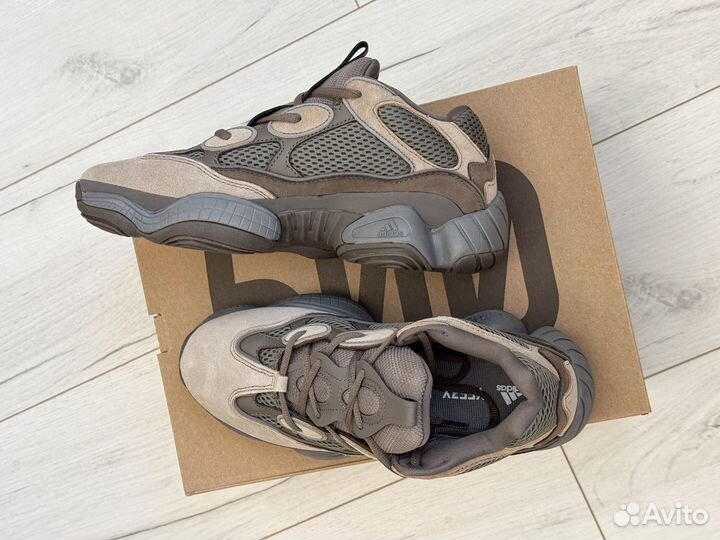 Кроссовки Adidas Yeezy Boost 500