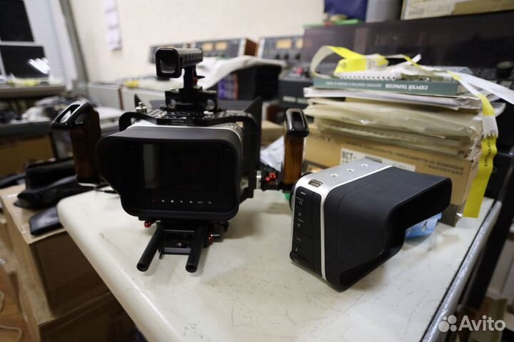 Три кинокамеры Blackmagic Production camera 4K