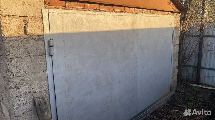 Ворота гаражные металлические