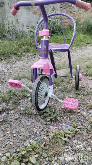 Детский трехколесный велосипед