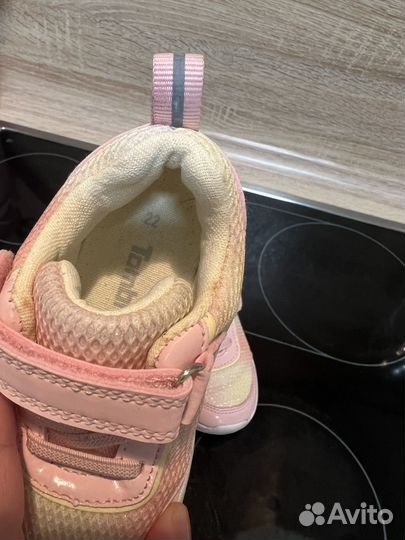 Кроссовки детские 22 размер