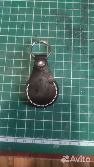 Брелок для ключей из натуральной кожи
