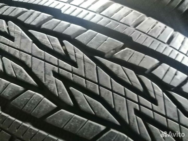 Continental ContiCrossContact LX2 215/65 R16