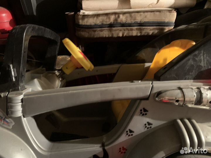 Детская машина на аккумуляторе с пультом