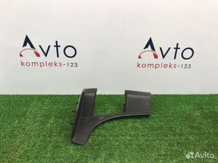 Обшивка крышки багажника Volkswagen Touareg 7L BMV