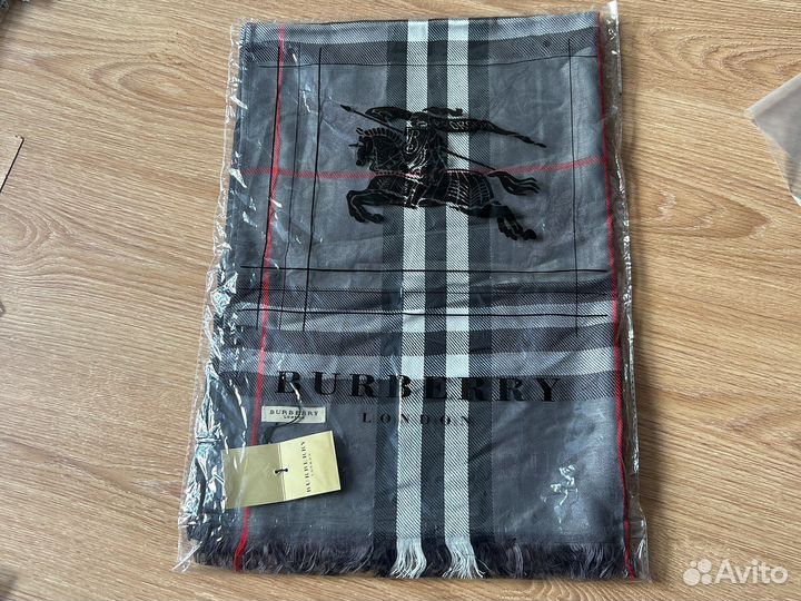 Платок новый женский бренд Burberry