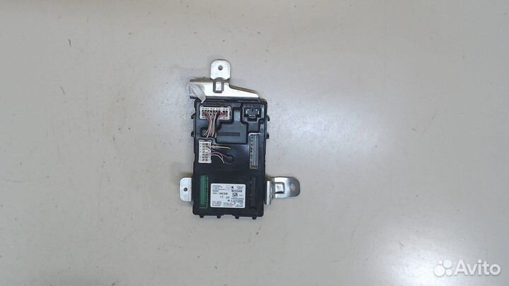 Блок управления бортовой сети Infiniti G, 2011