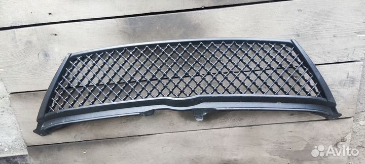 Решетка бампера Toyota Camry XV50
