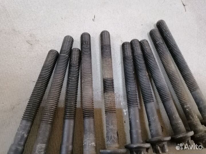 Болты гбц 1.4 Renault Logan K7J 2005-2014 комплект