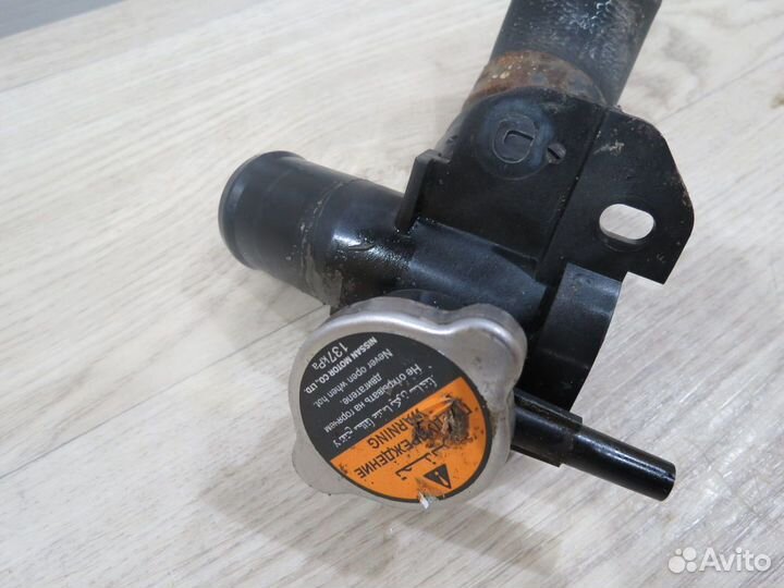 Горловина радиатора Nissan Teana J32