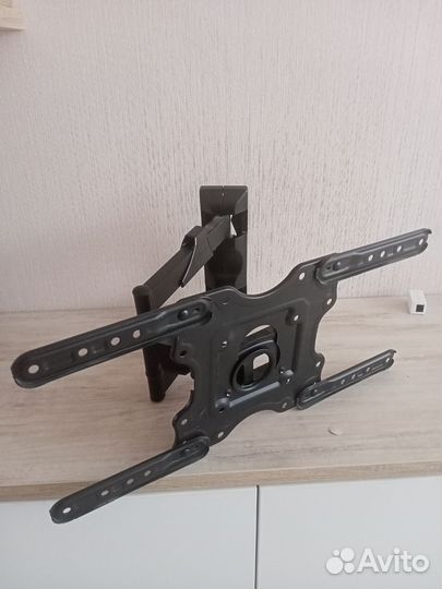 Кронштейн для телевизора поворотный