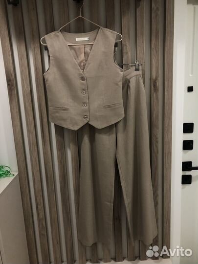Костюм брючный льняной