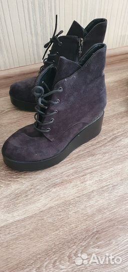 Ботинки женские