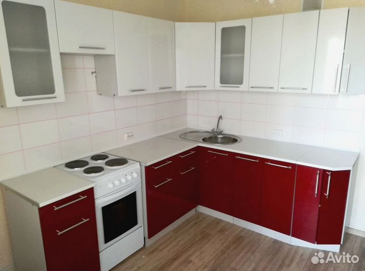 Кухонный гарнитур угловой