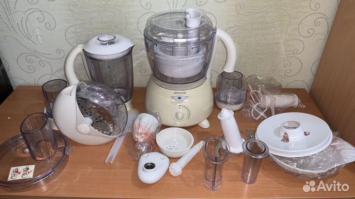 Кухонный комбайн Kenwood Multi-Pro