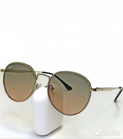 Солнцезащитные очки ray ban в оригинальном футляре