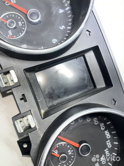 Приборная панель VW Golf 6 (1.4 ) робот