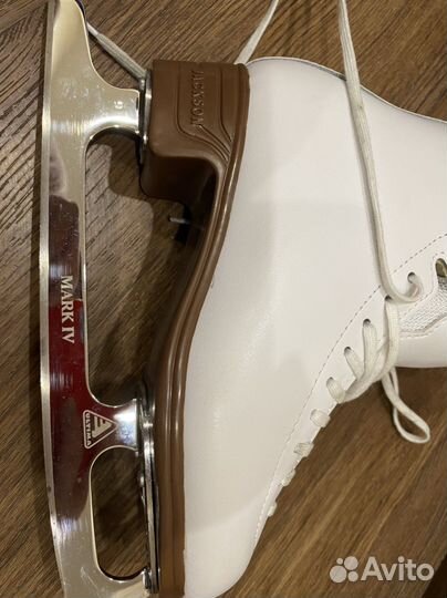 Коньки для фигурного катания