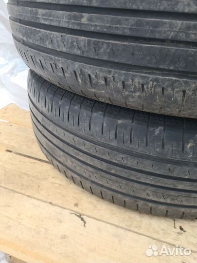 Yokohama BluEarth AE50 215/65 R17 99V