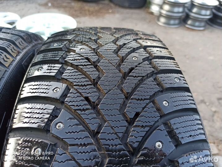 Pirelli Formula Ice 215/55 R16