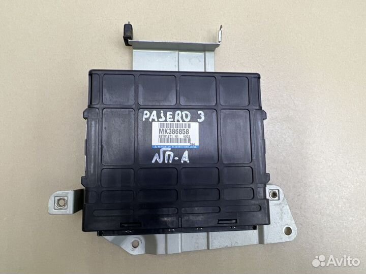 Блок управления двигателем Mitsubishi Pajero 3