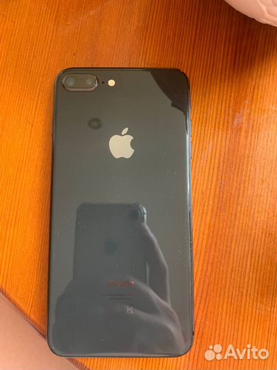Телефон iPhone 8 plus