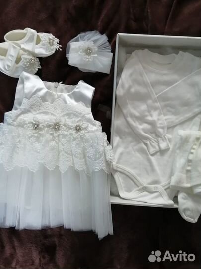 Комплект на выписку для девочки