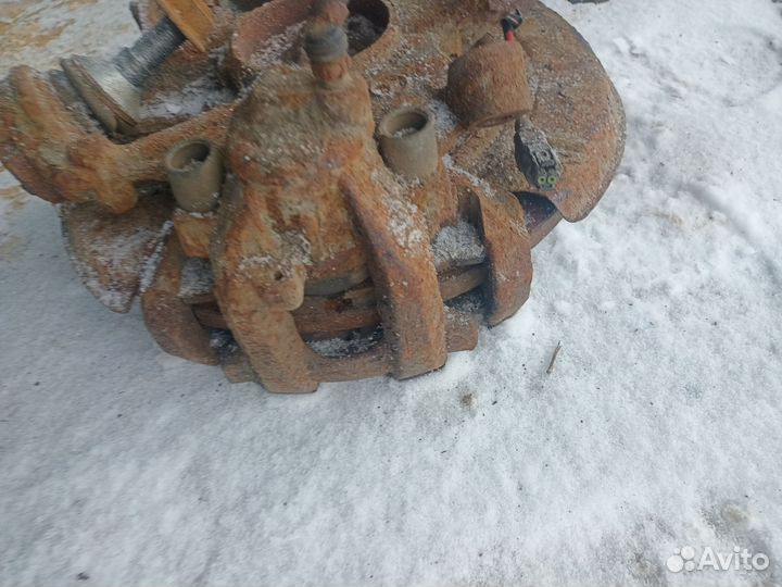 Кожух тормозного диска задний левый правый W164