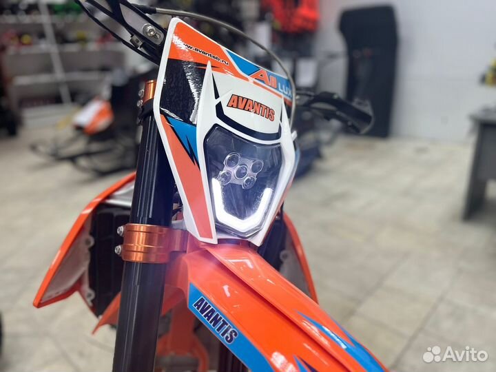 Мотоцикл Avantis A8 250 Carb