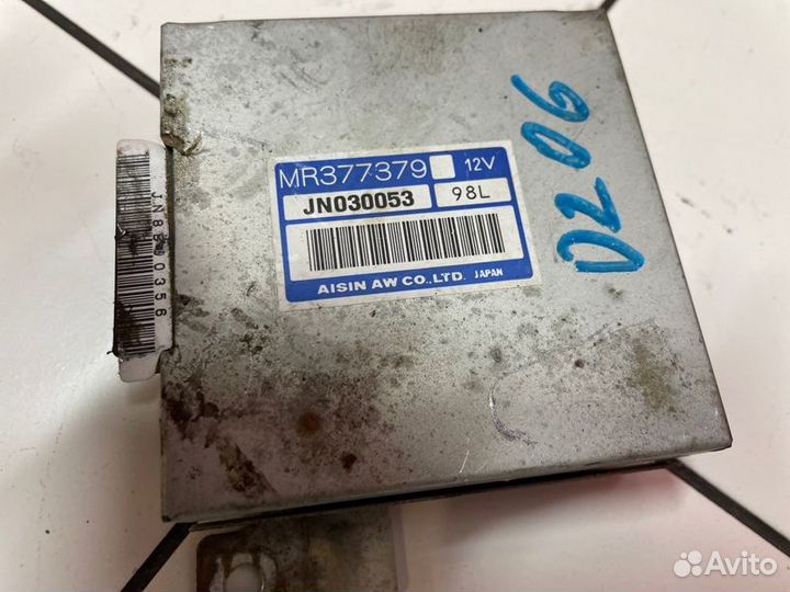 Блок управления АКПП Mitsubishi Pajero Io H66W