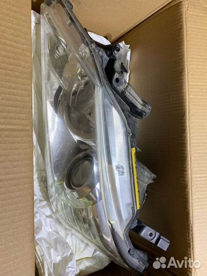 Левая передняя фара камри 50