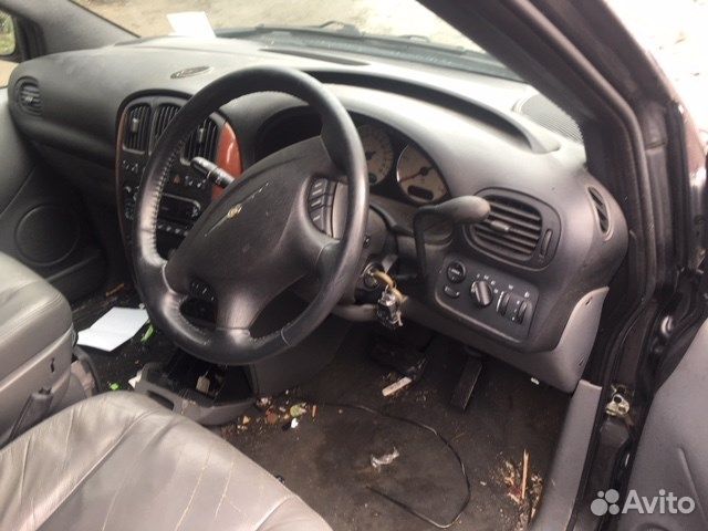 Разбор на запчасти Chrysler Voyager