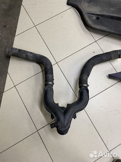 Патрубок Maserati 670003620