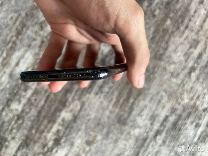 iPhone SE (2020), 64 ГБ