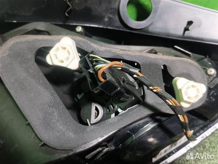 Фонарь задний правый Opel astra H 2009