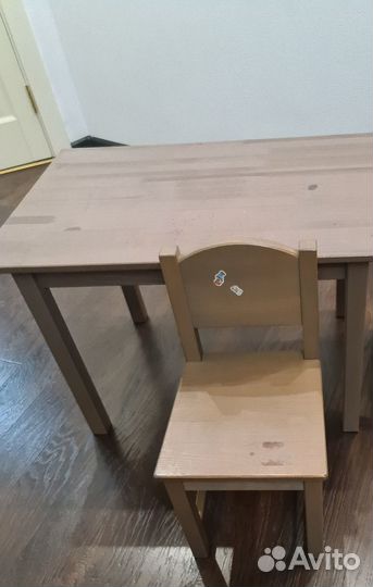 Столик и стульчик IKEA