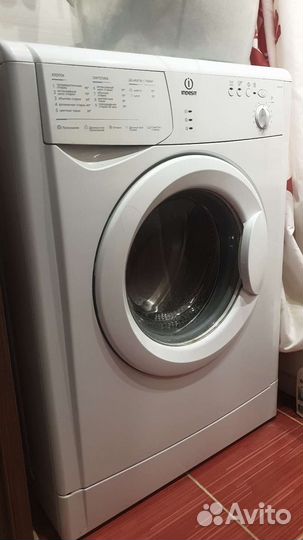 Стиральная машина на запчасти indesit