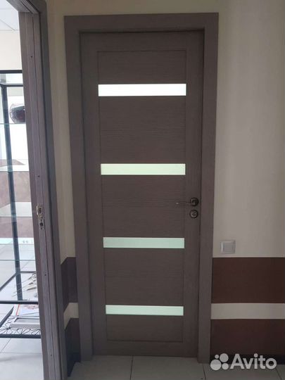 Межкомнатная дверь б/у 70 см шириной