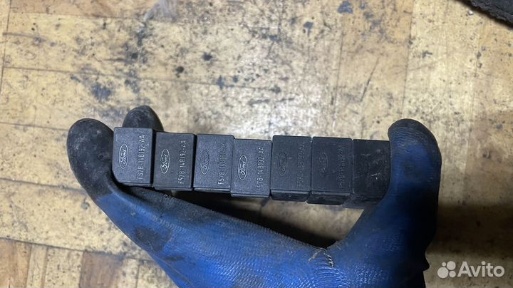 Реле Ford Focus 1