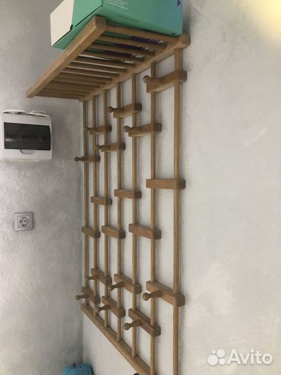 Вешалка для одежды деревянная