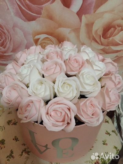 Цветы, букет из мыла розовый и белый