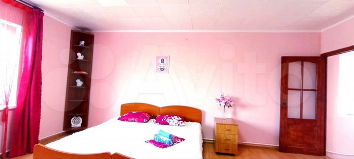 1-к. квартира, 52 м², 1/2 эт.