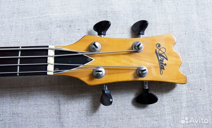 Aria Univox Hi-Flier Bass, Japan, 1968