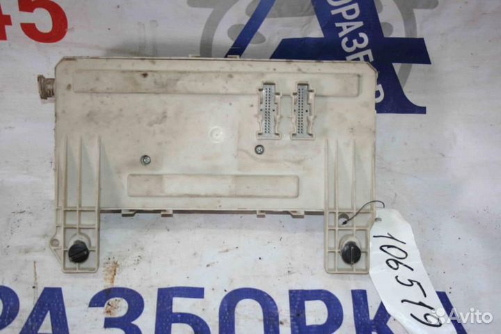 Блок предохранителей для Ford Focus 2 2008-2011г