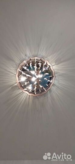 Светильник потолочный и настольная лампа