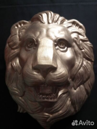 Барельеф из гипса лев