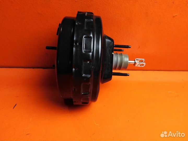 Вакуумный усилитель тормозов Ford Escape Kuga 2014