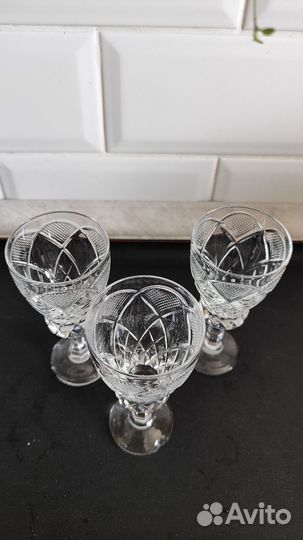 Хрустальные рюмки на ножке 3 шт