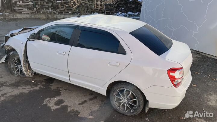 Стекло двери передней левой Chevrolet Cobalt (T250) 94732152